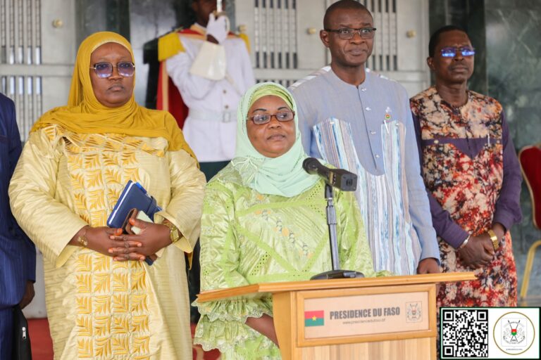 AUDIENCE DU PRÉSIDENT DU FASO: Le Niger présente un projet de complexe charbonnier au Capitaine Ibrahim TRAORÉ