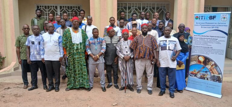 Transparence dans la gestion des industries extractives au Burkina : Le SP-ITIE présente son dernier rapport aux forces vives de Banfora